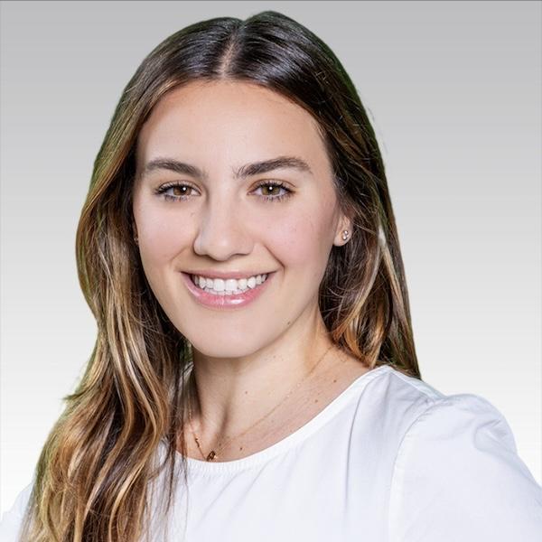 Ashley Russell Headshot