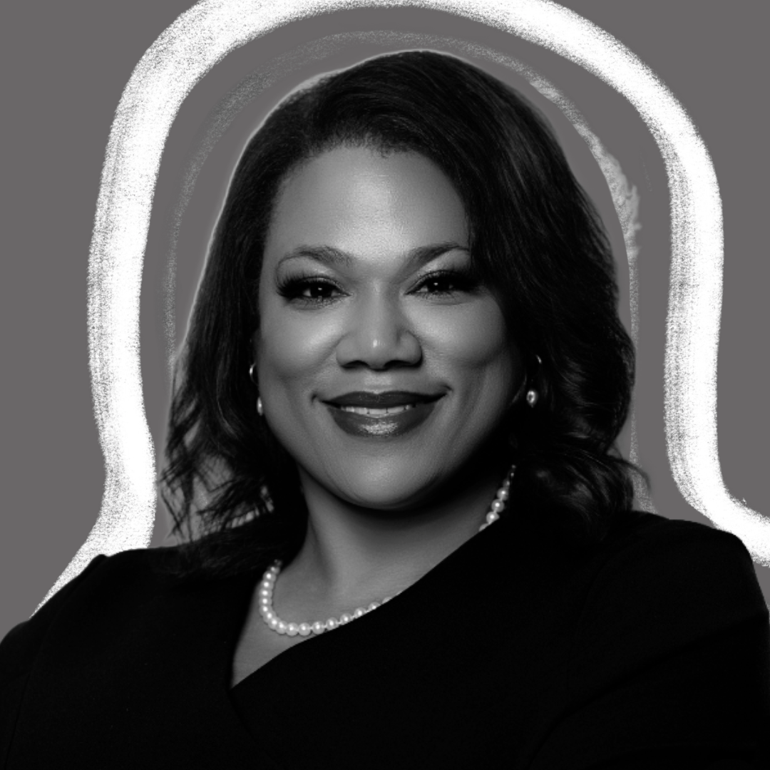 Black-and-white portrait of a Hot Docket guest discussing hair relaxer litigation and women’s health.